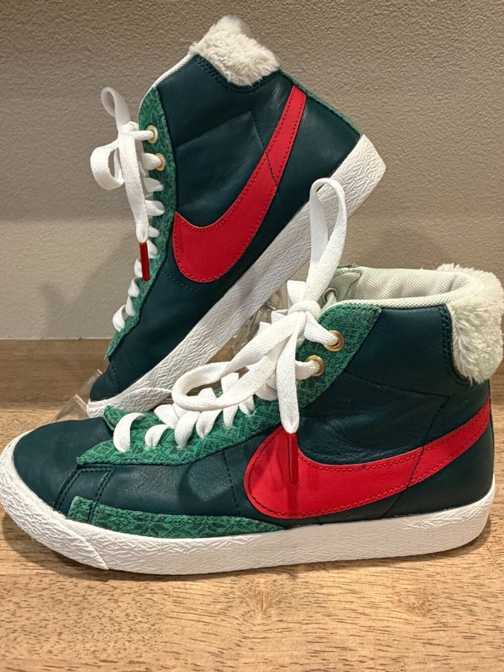 Nike Blazer Mid '77 GS Christmas Holiday Green Red Sneakers 6Y